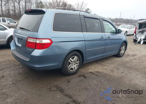 2005 Honda Odyssey Ex z USA, uszkodzony, nr VIN 5FNRL38415B134127